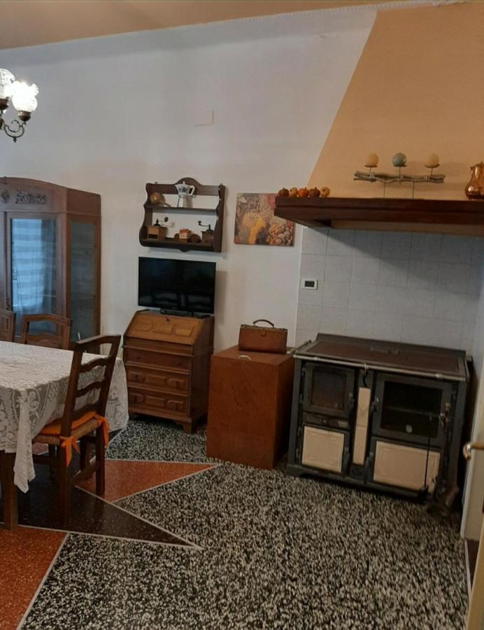 La Tana Dei Conigli Apartment Serra Ricco ภายนอก รูปภาพ