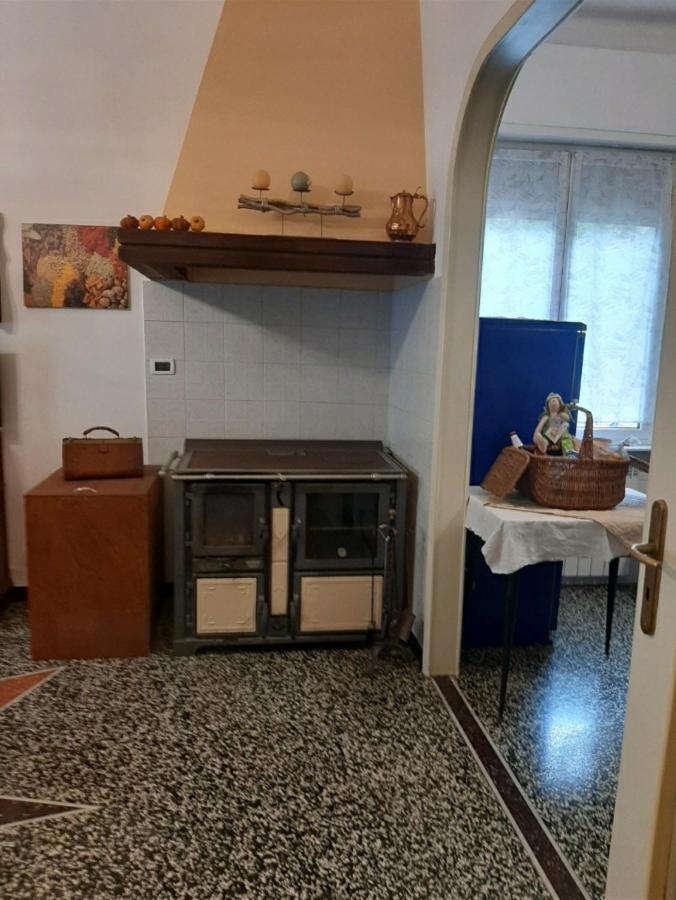 La Tana Dei Conigli Apartment Serra Ricco ภายนอก รูปภาพ