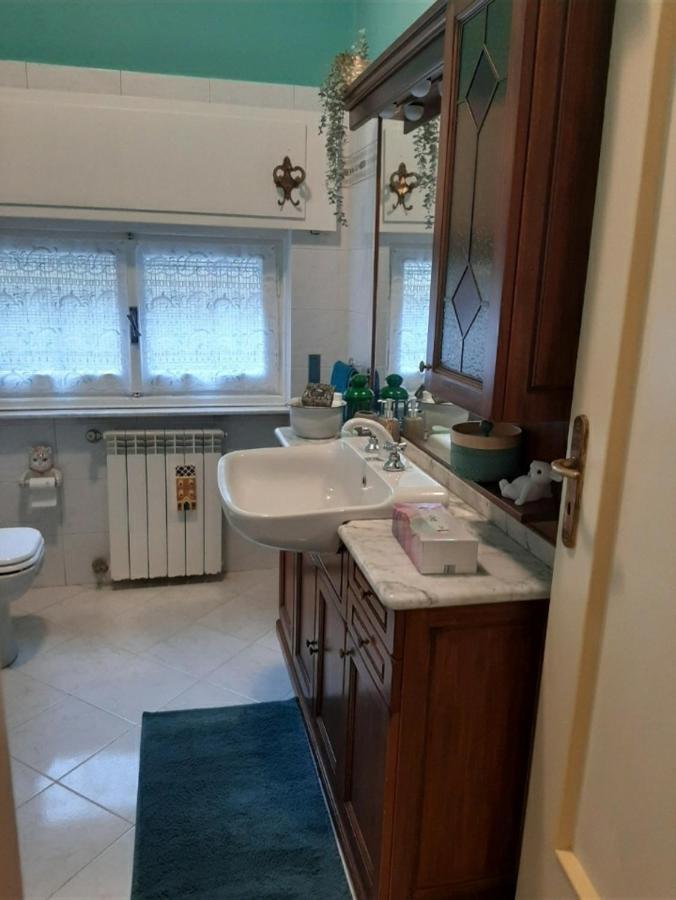 La Tana Dei Conigli Apartment Serra Ricco ภายนอก รูปภาพ