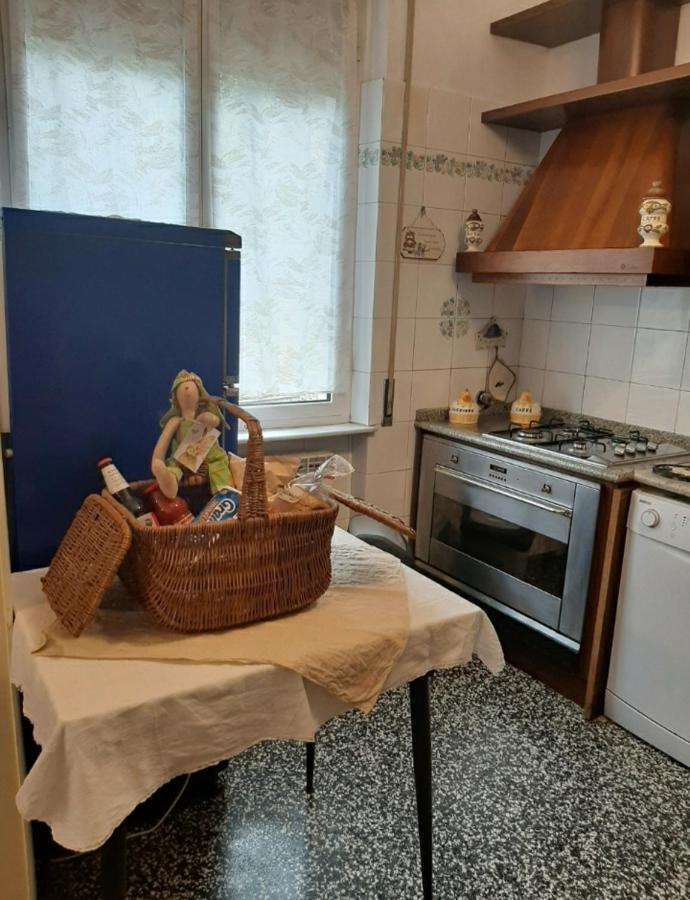 La Tana Dei Conigli Apartment Serra Ricco ภายนอก รูปภาพ